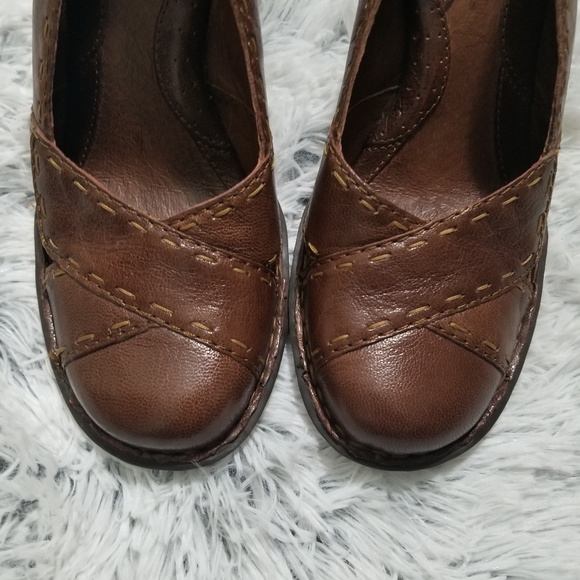 Born heels brown round toe slingback size 8 - Picture 5 of 8